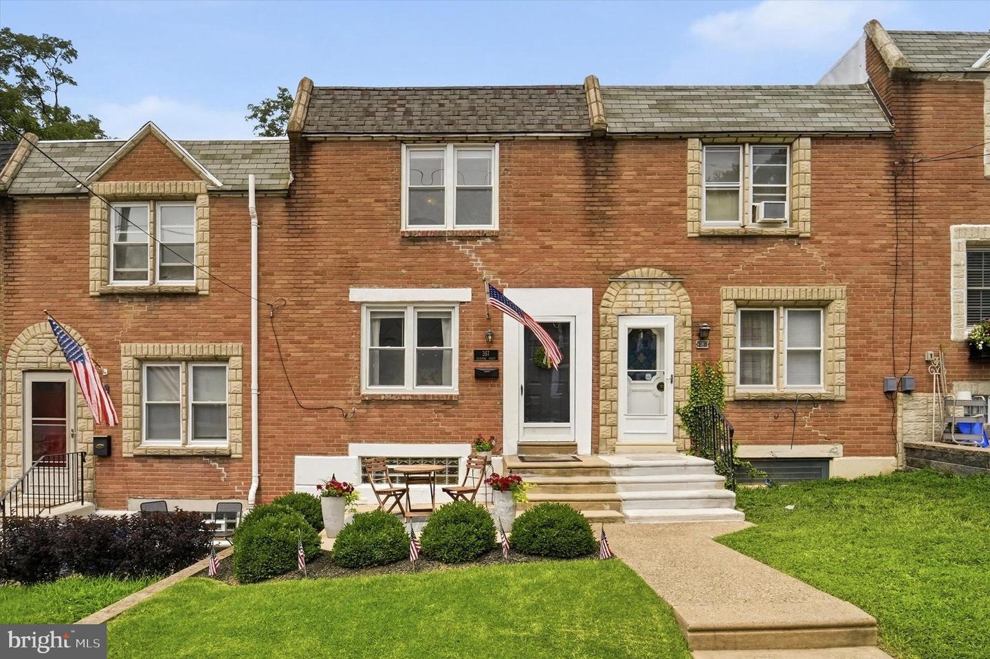 357 W Salaignac Street
