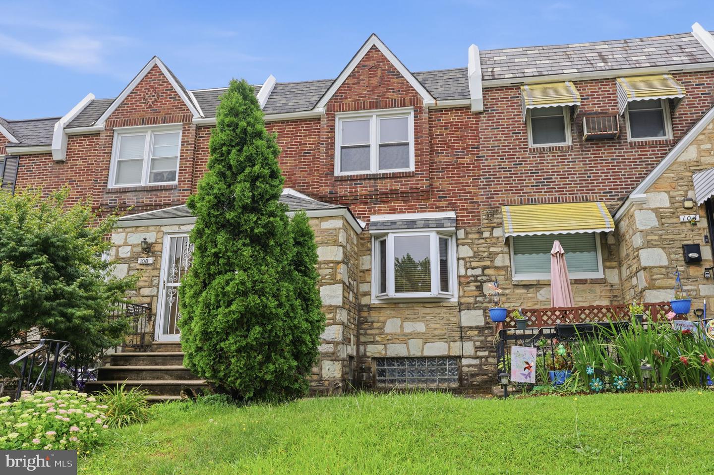 106 E Cheltenham Avenue