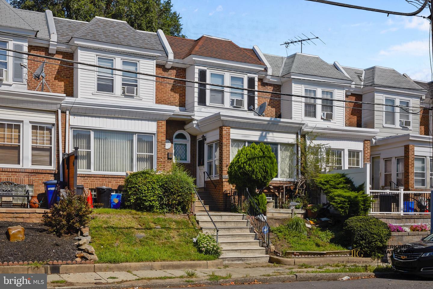 5346 Large Street