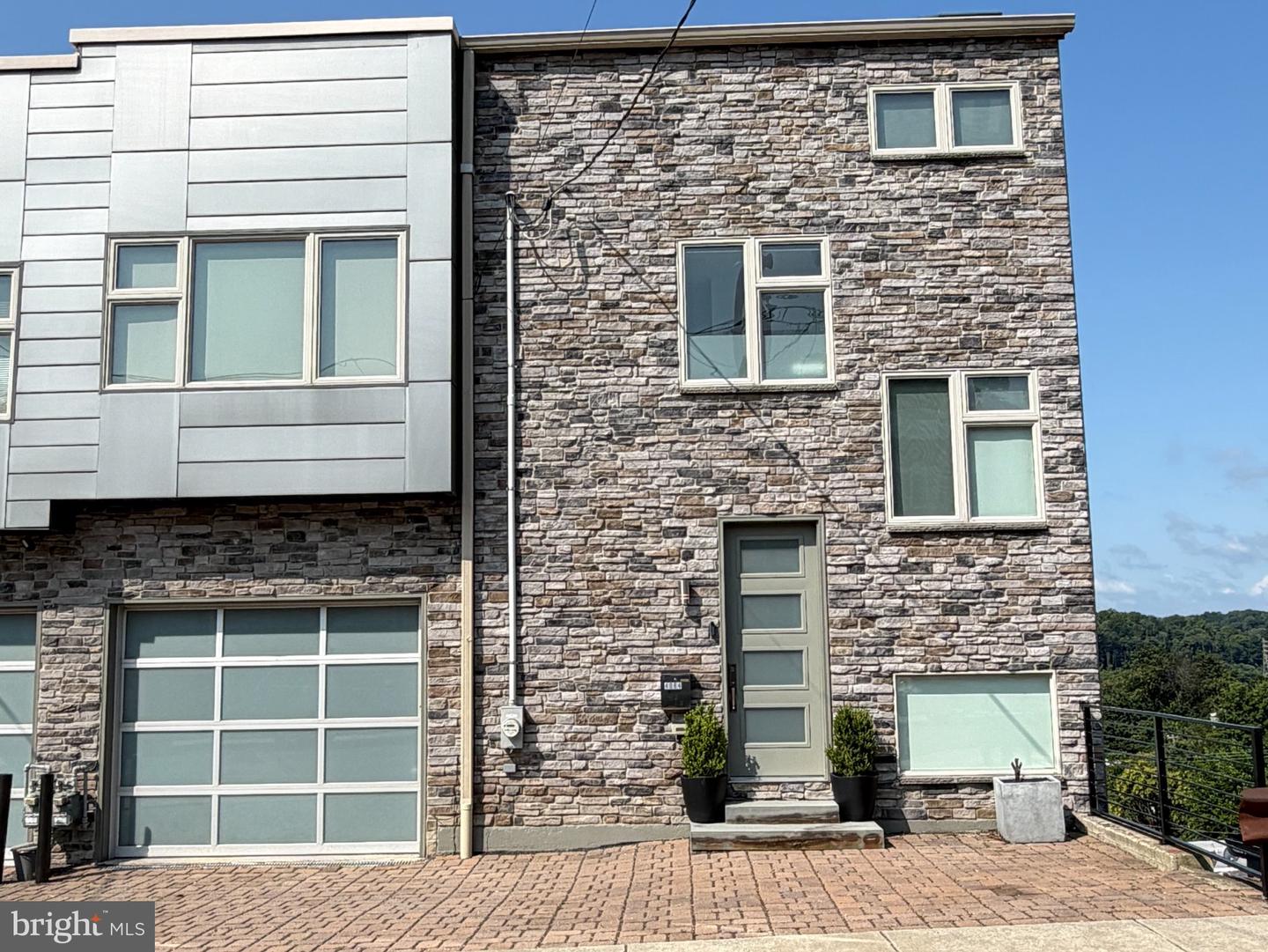 4084 Manayunk Avenue