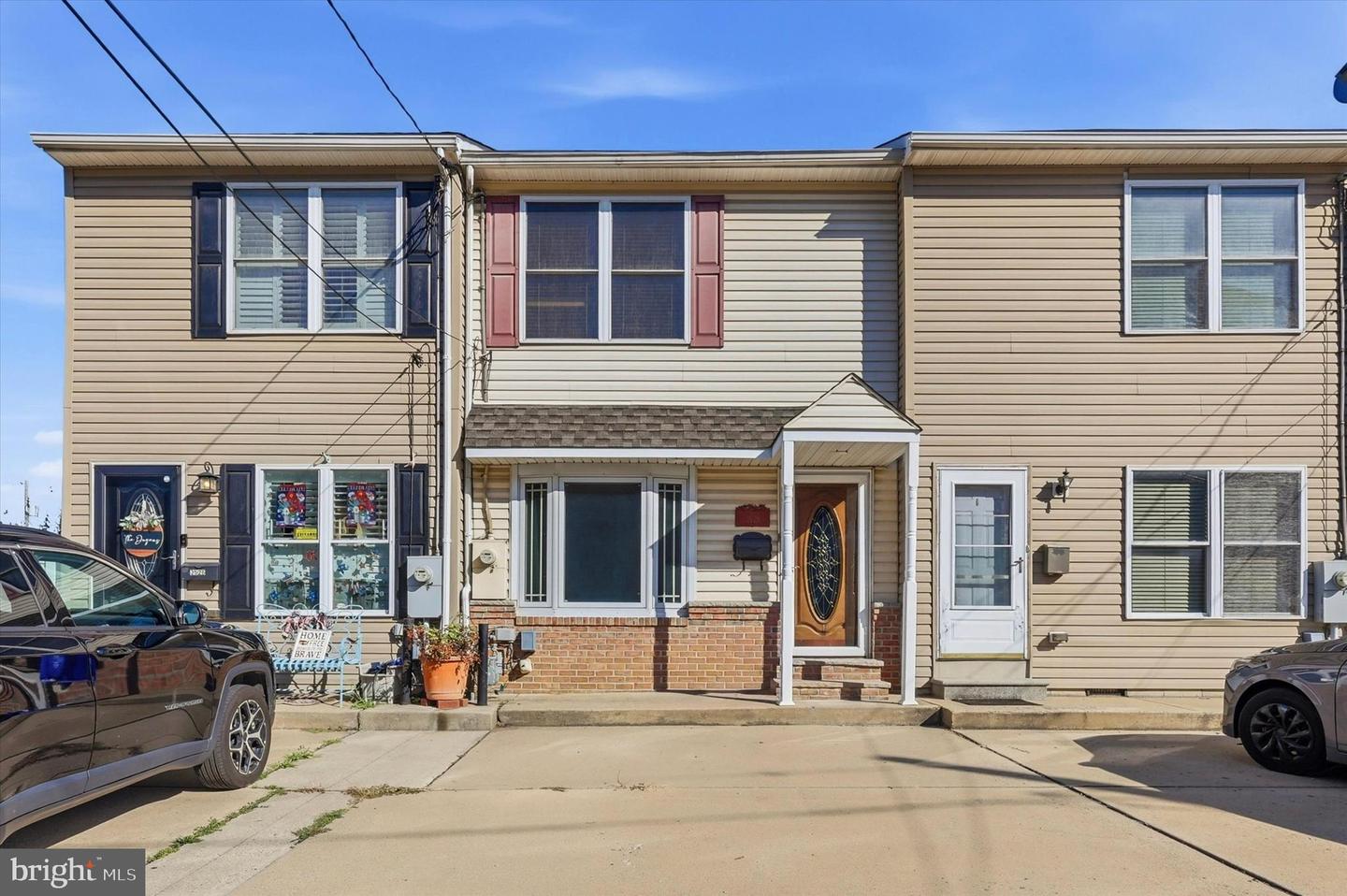 3528 Edgemont Street