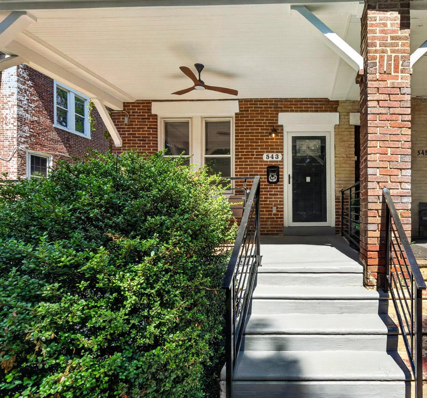 543 E Locust Avenue