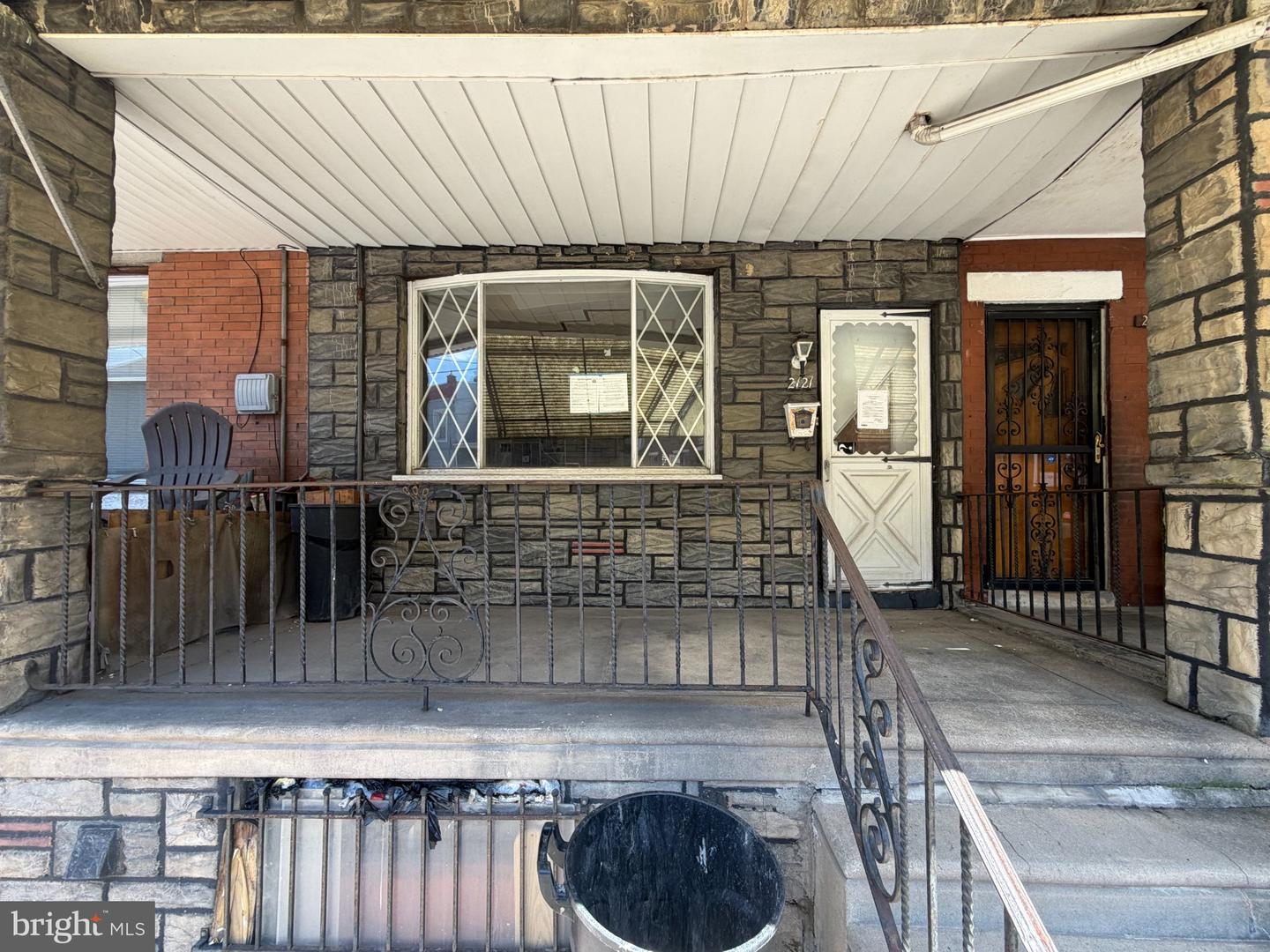 2121 Mifflin