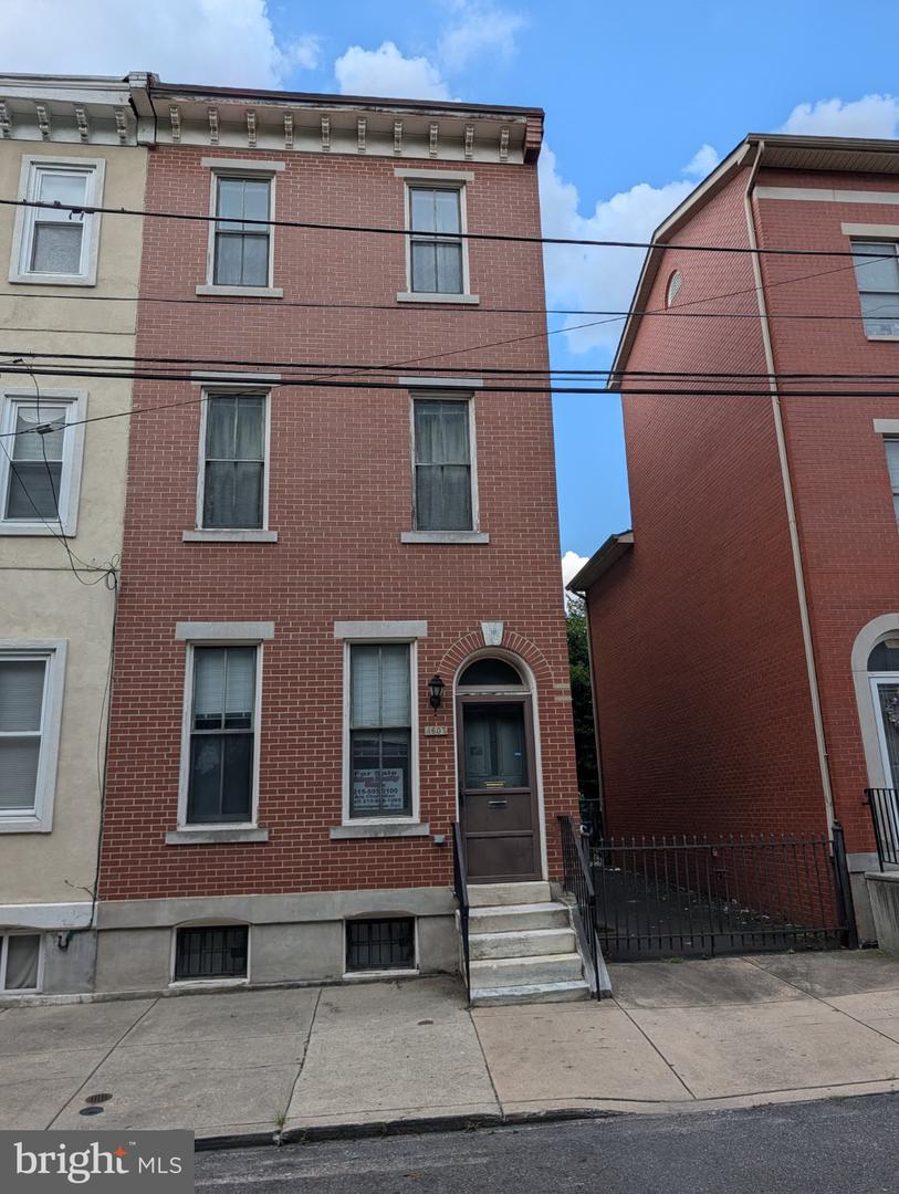 1607 N 18th Street