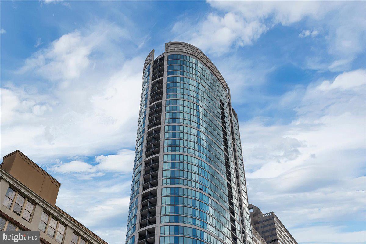 2101 Market Street #3705