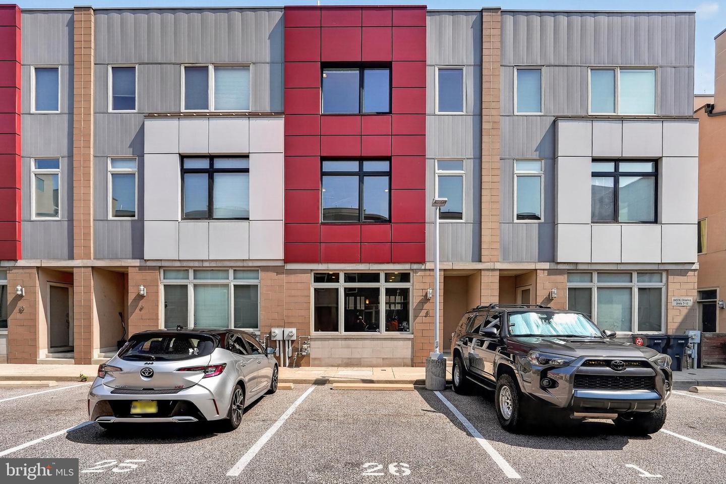 845 N Orianna Street #8