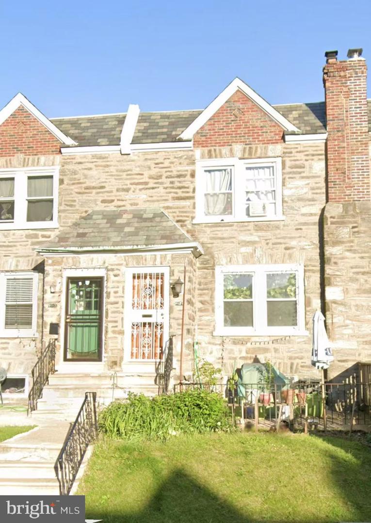 6939 Large Street
