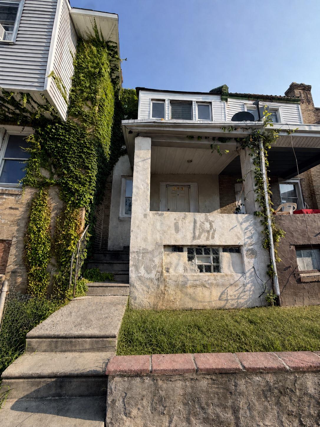 185 W Ruscomb Street