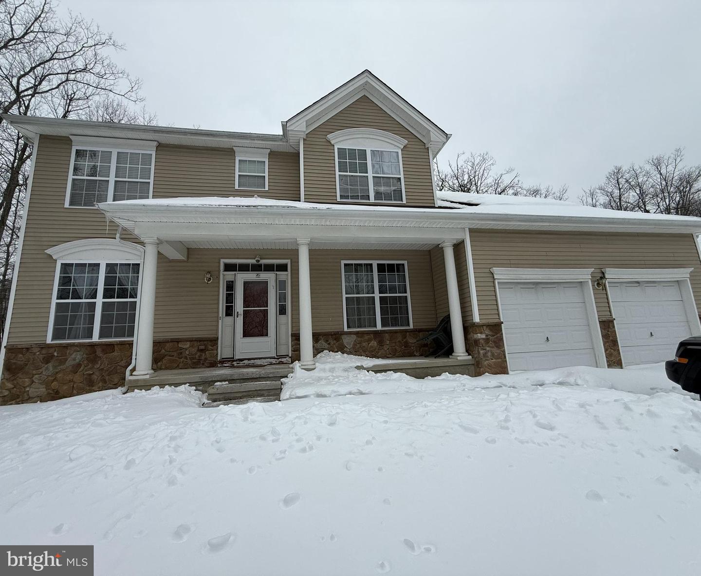 145 Kensington Dr