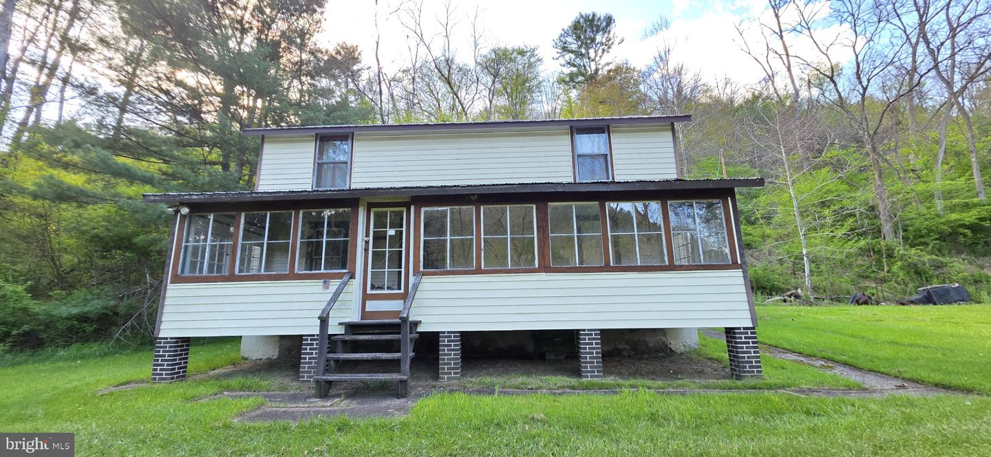 297 Chestnut Street, Cross Fork