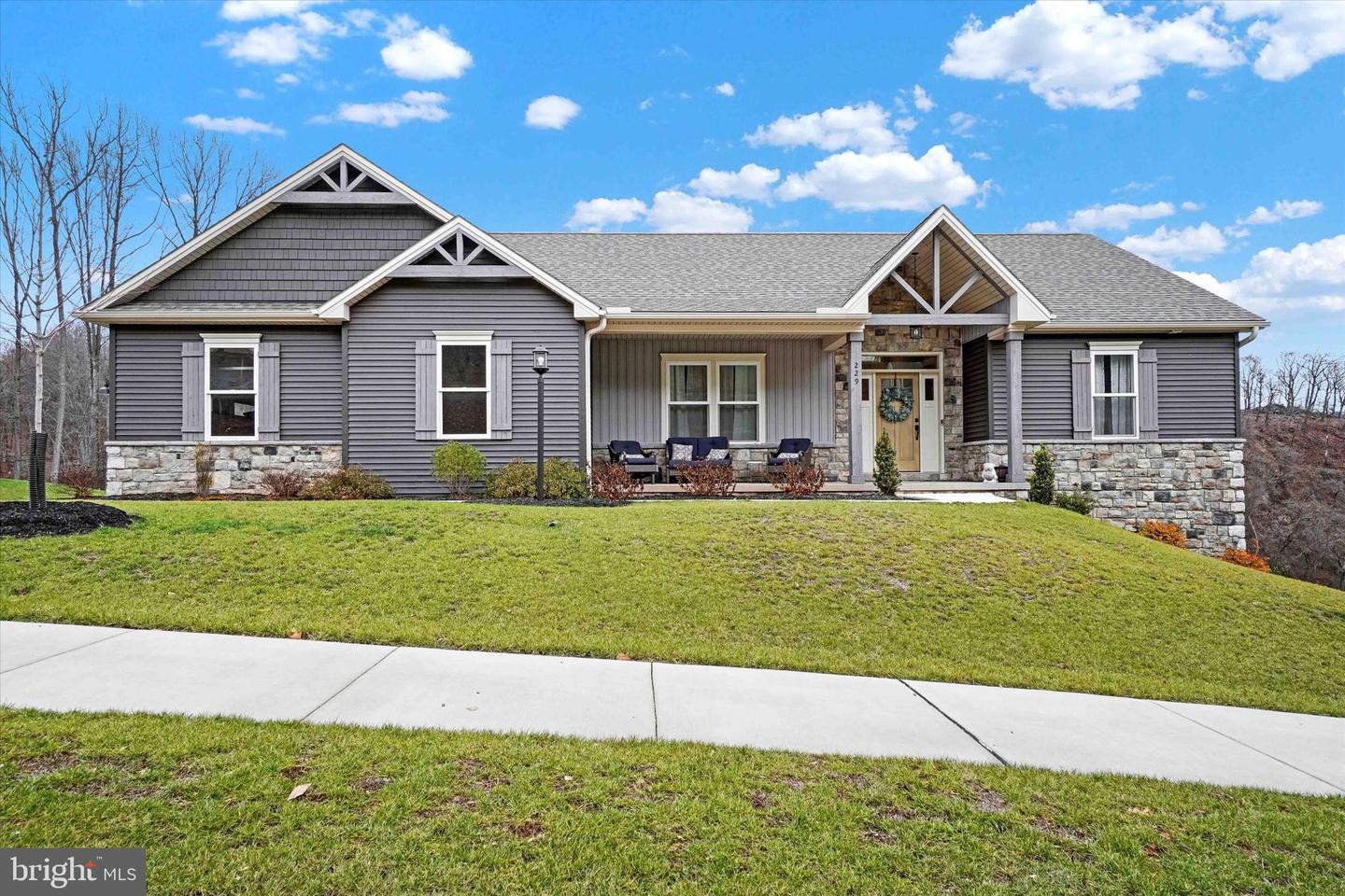 229 Rockville Boulevard, Marysville