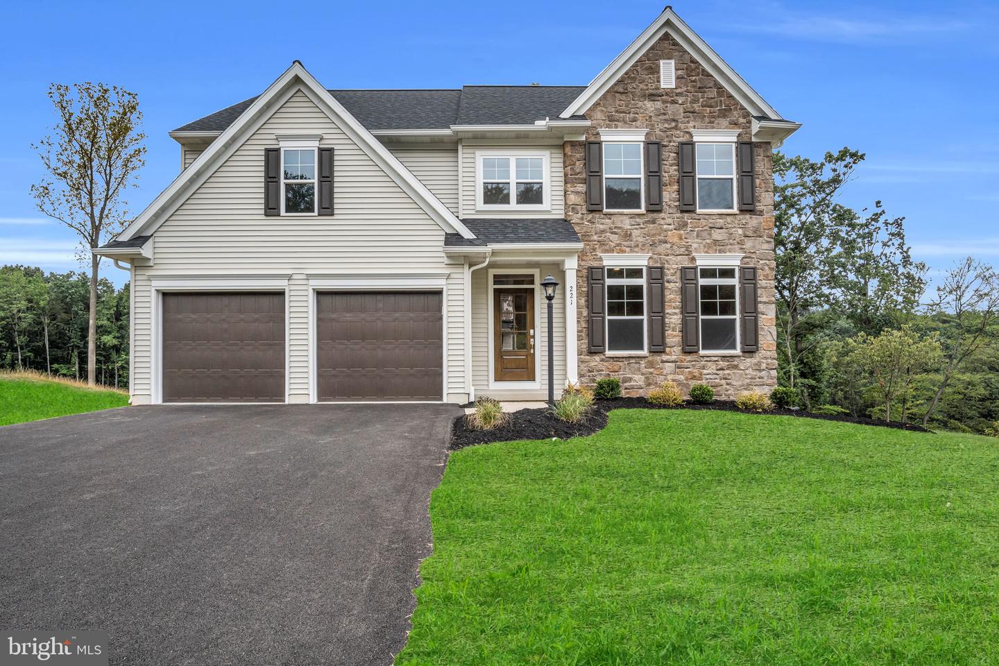 221 Rockville Blvd, Marysville