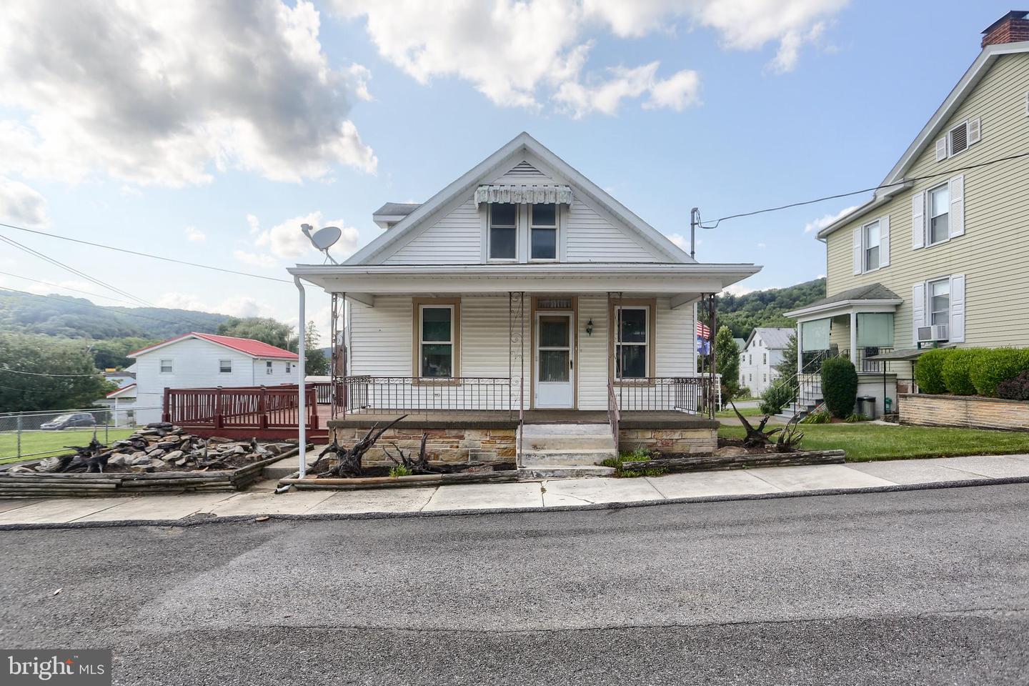 205 Greenwood Street, Millerstown