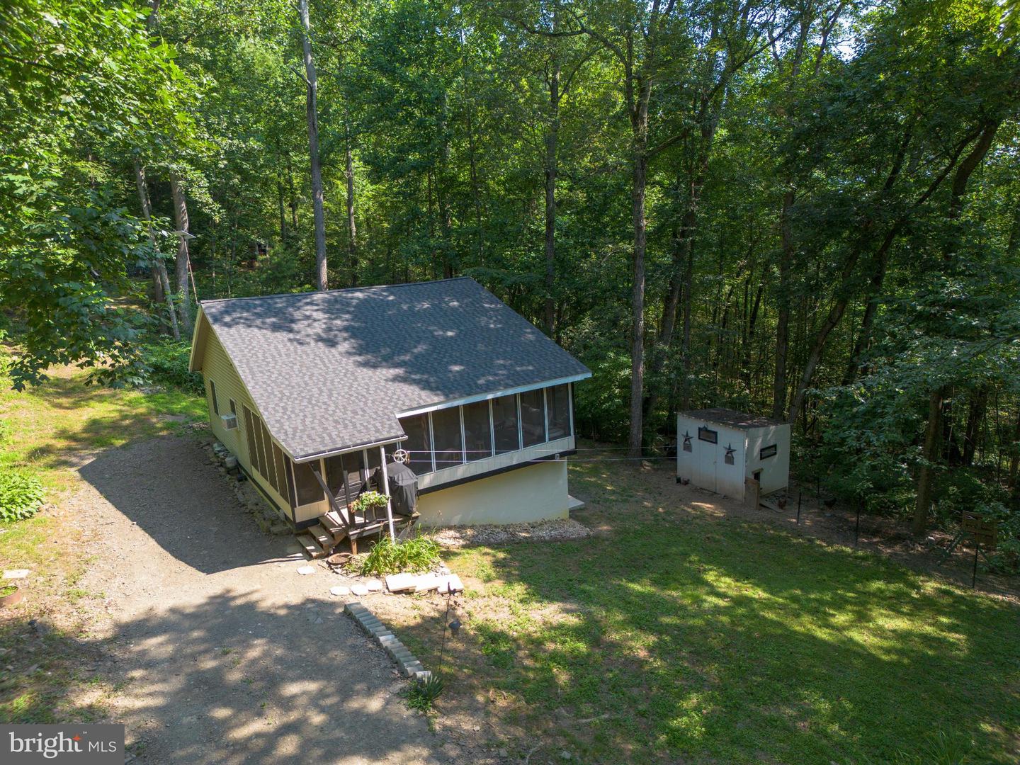 398 Acorn Road, Millerstown