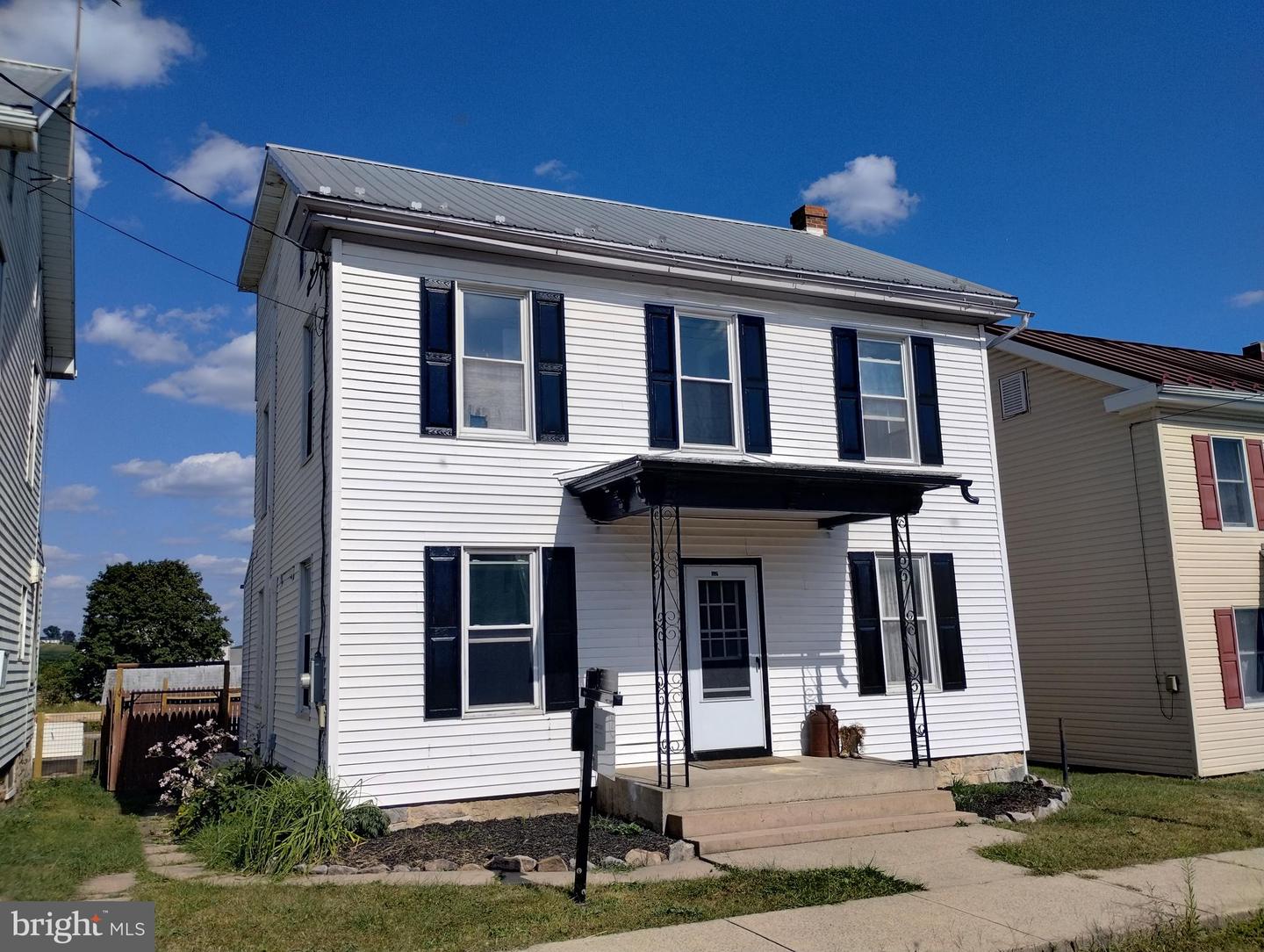 335 E Main Street, Blain
