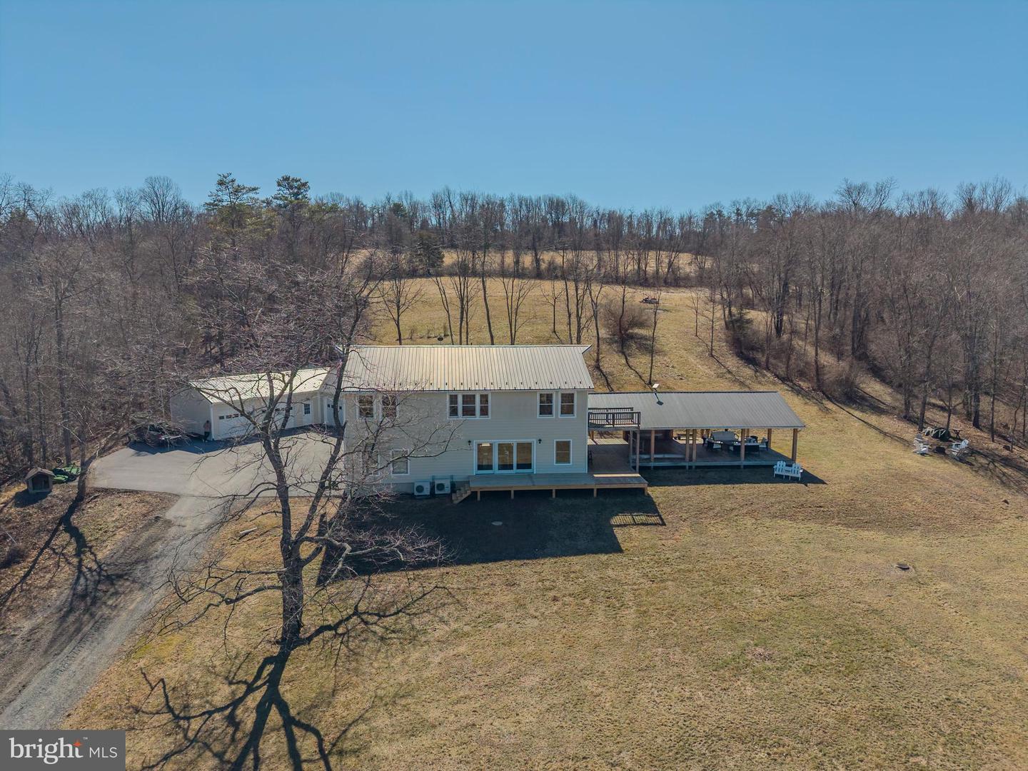 651 Robinson Road, Newport