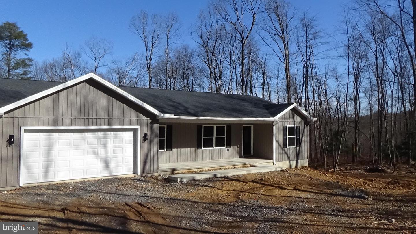 52 Hickory Ridge, Newport