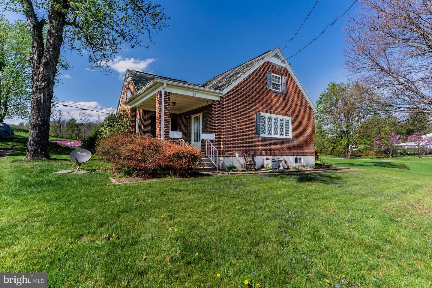 206 E Main Street, New Bloomfield