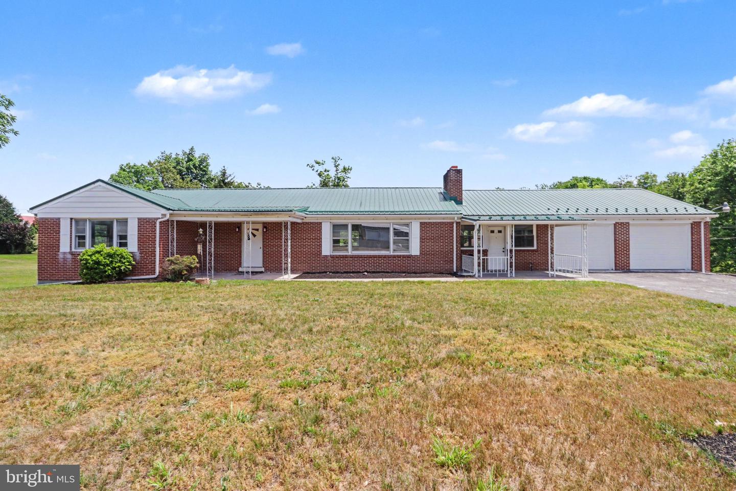 6821 Spring Road