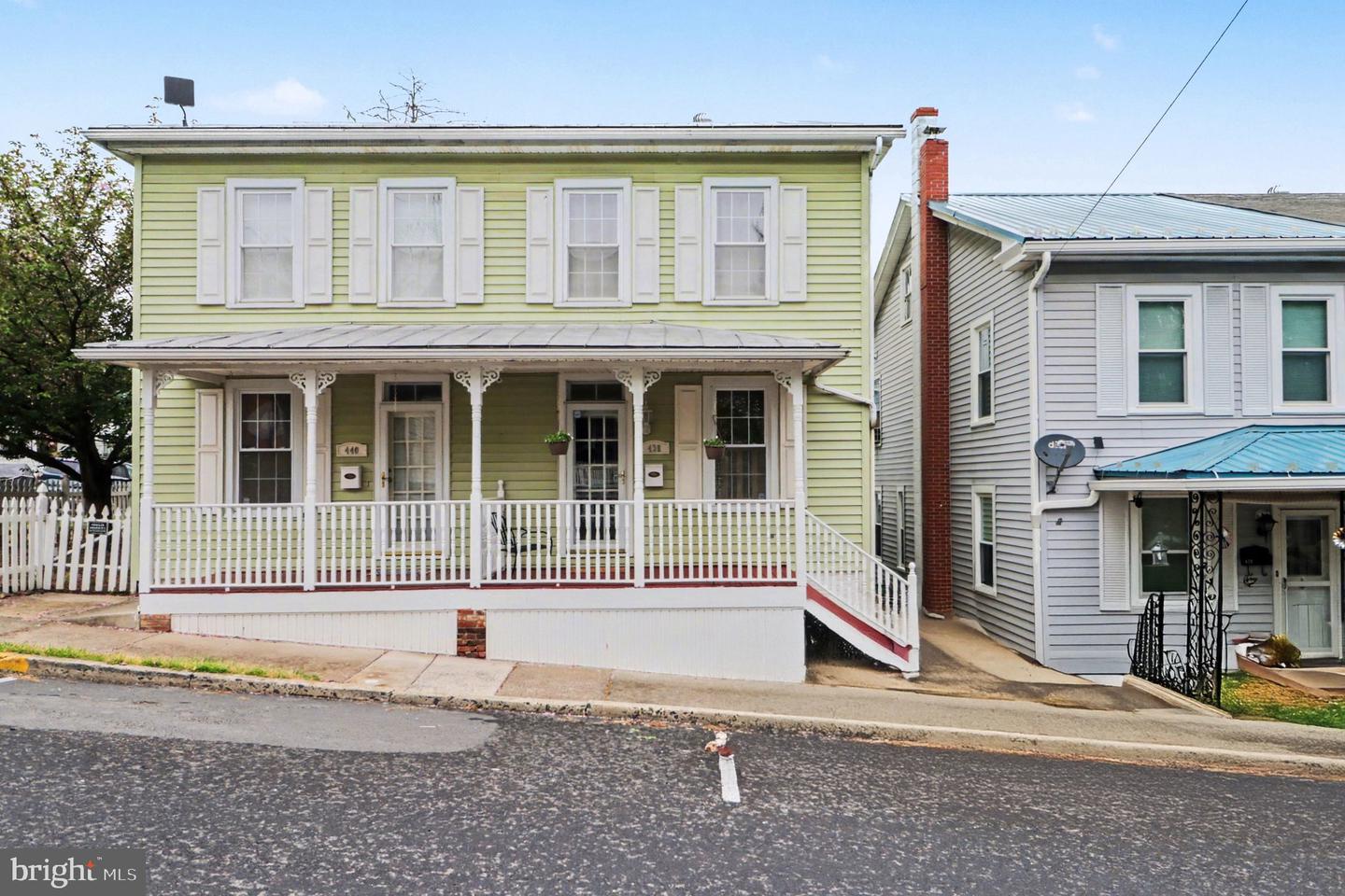 438 Gantt Street, Newport