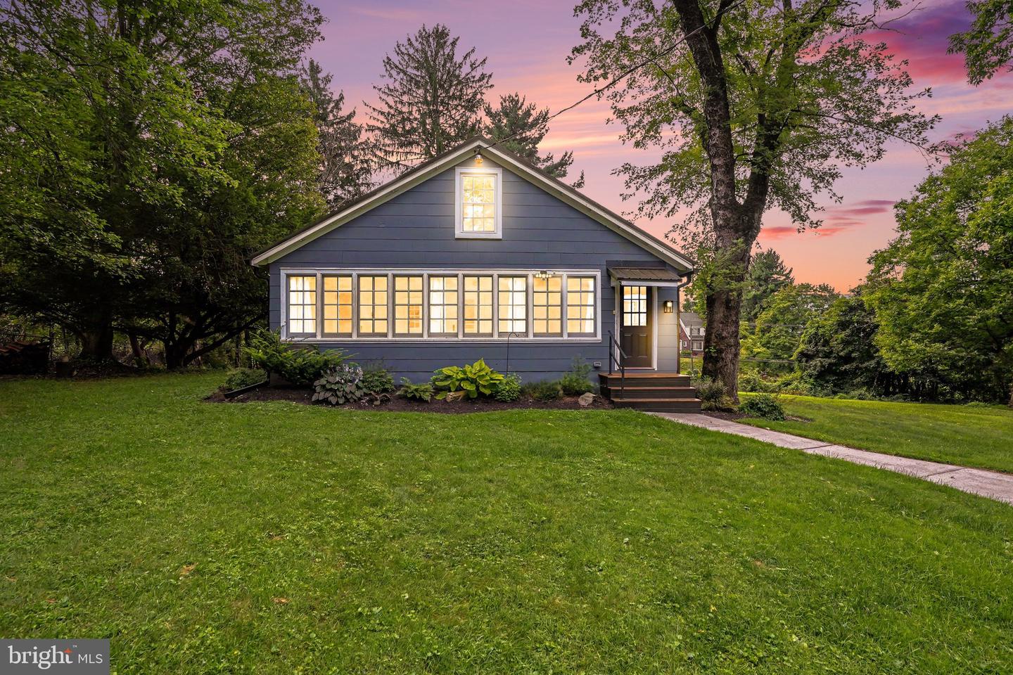 1225 Valley Road