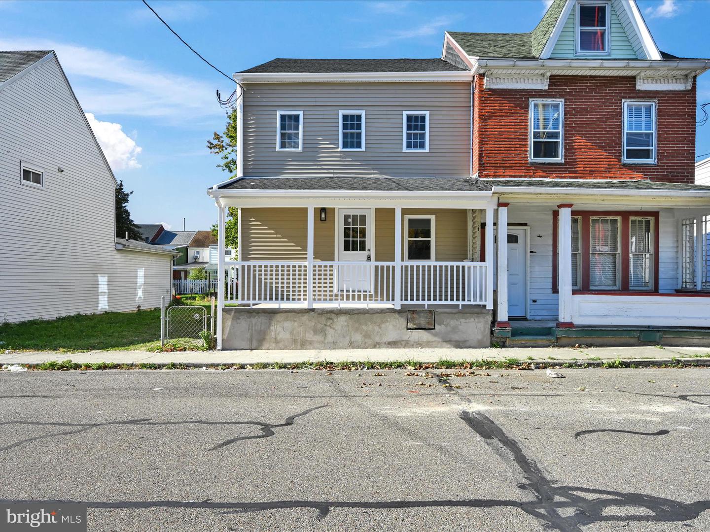 218 N Nicholas Street, Saint Clair