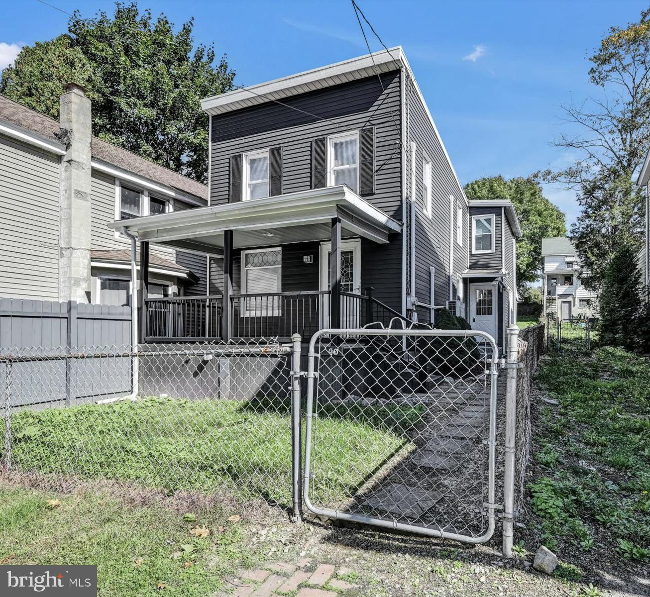 40 Washington Street, Middleport