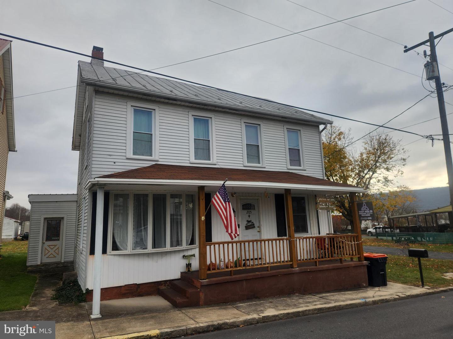 205 N Keystone Street, Muir