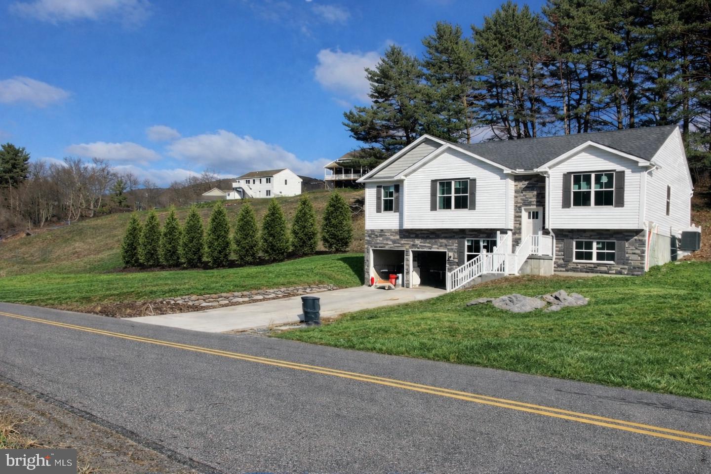 9 Country Club Road, Ashland