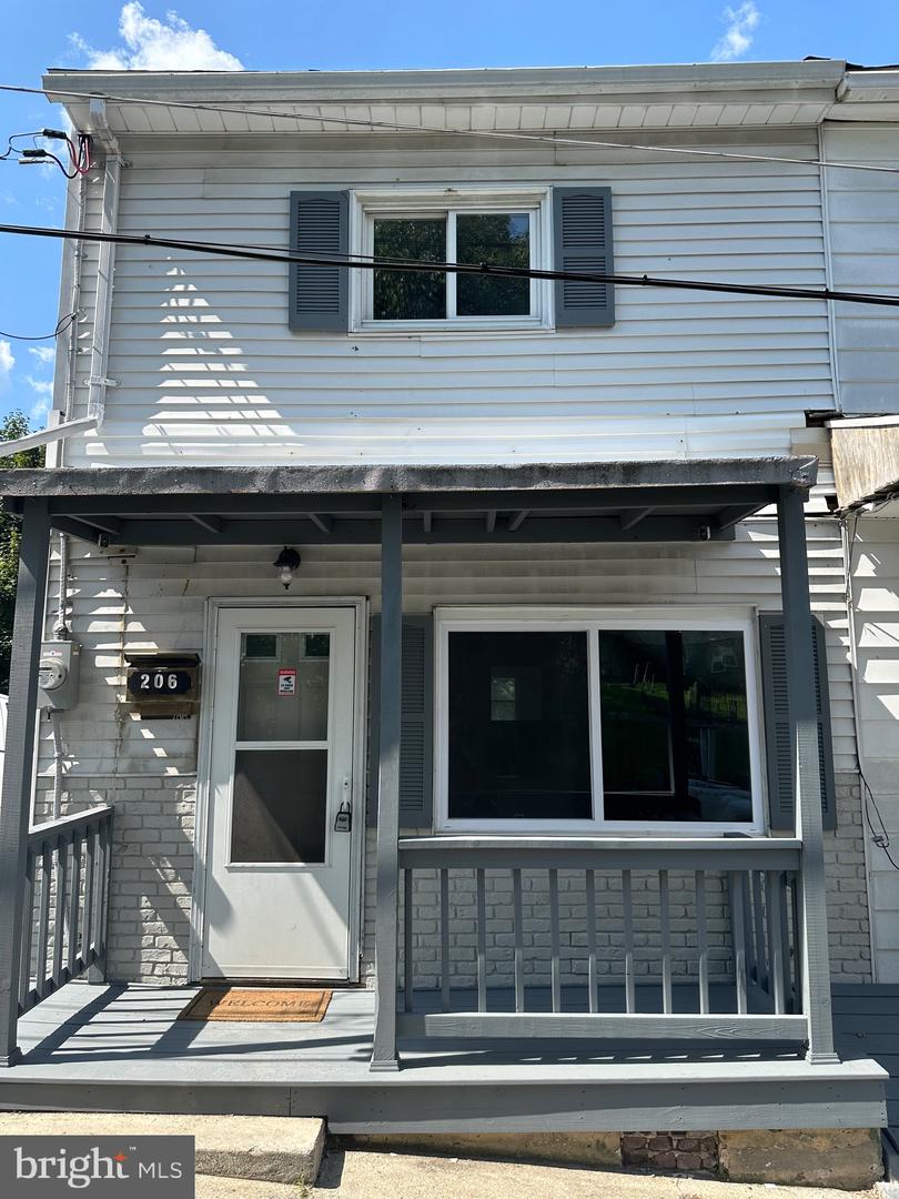 206 Middle Street, Minersville
