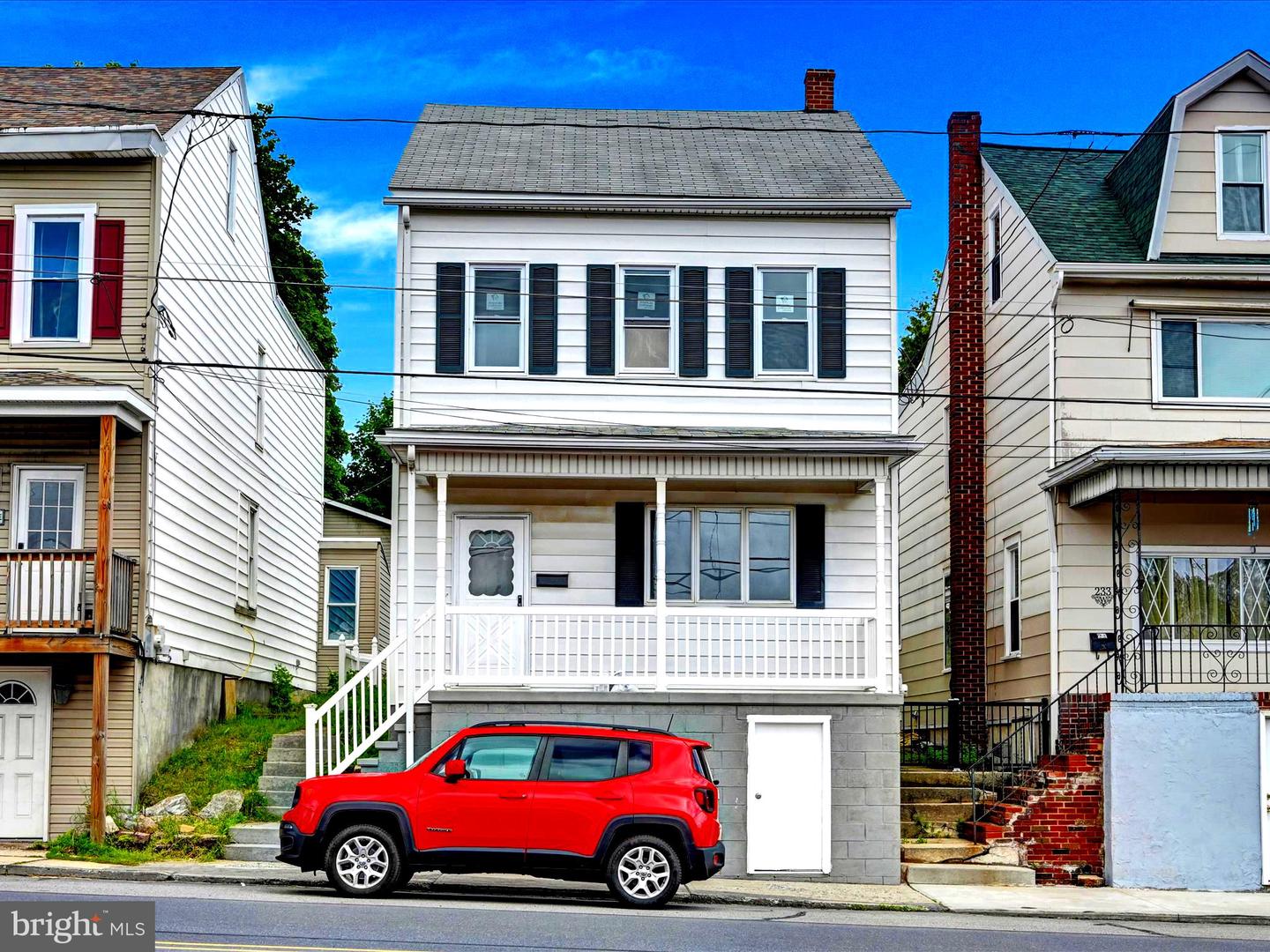 231 S Lehigh Avenue, Frackville
