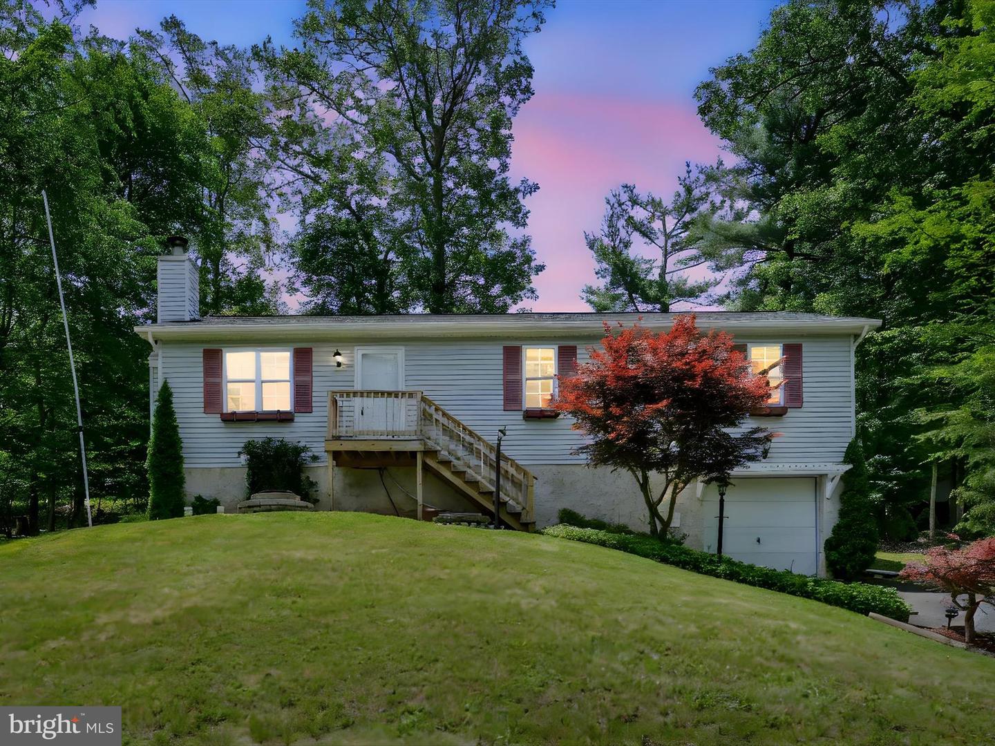 95 Comanche Drive, Auburn