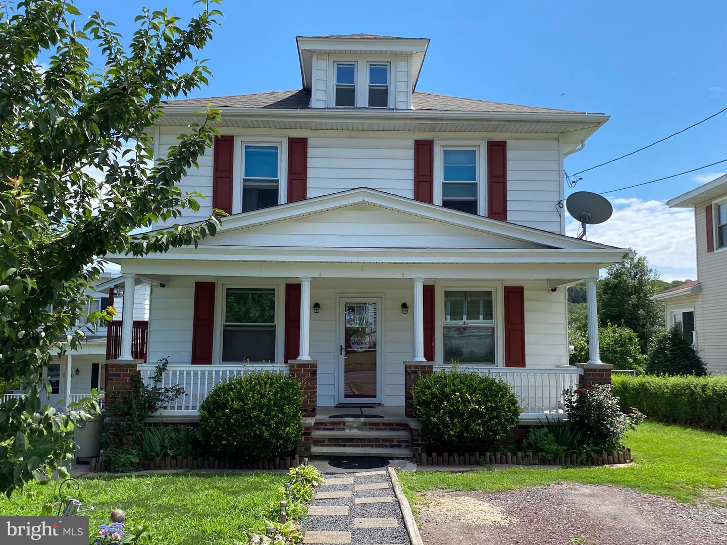 933 Barnesville Drive, Barnesville