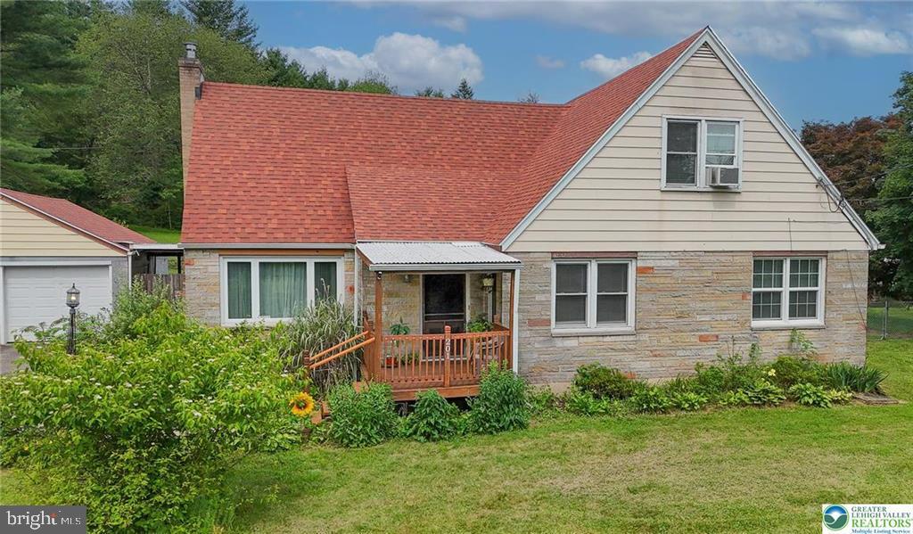 201 Lincoln Dr, Tamaqua