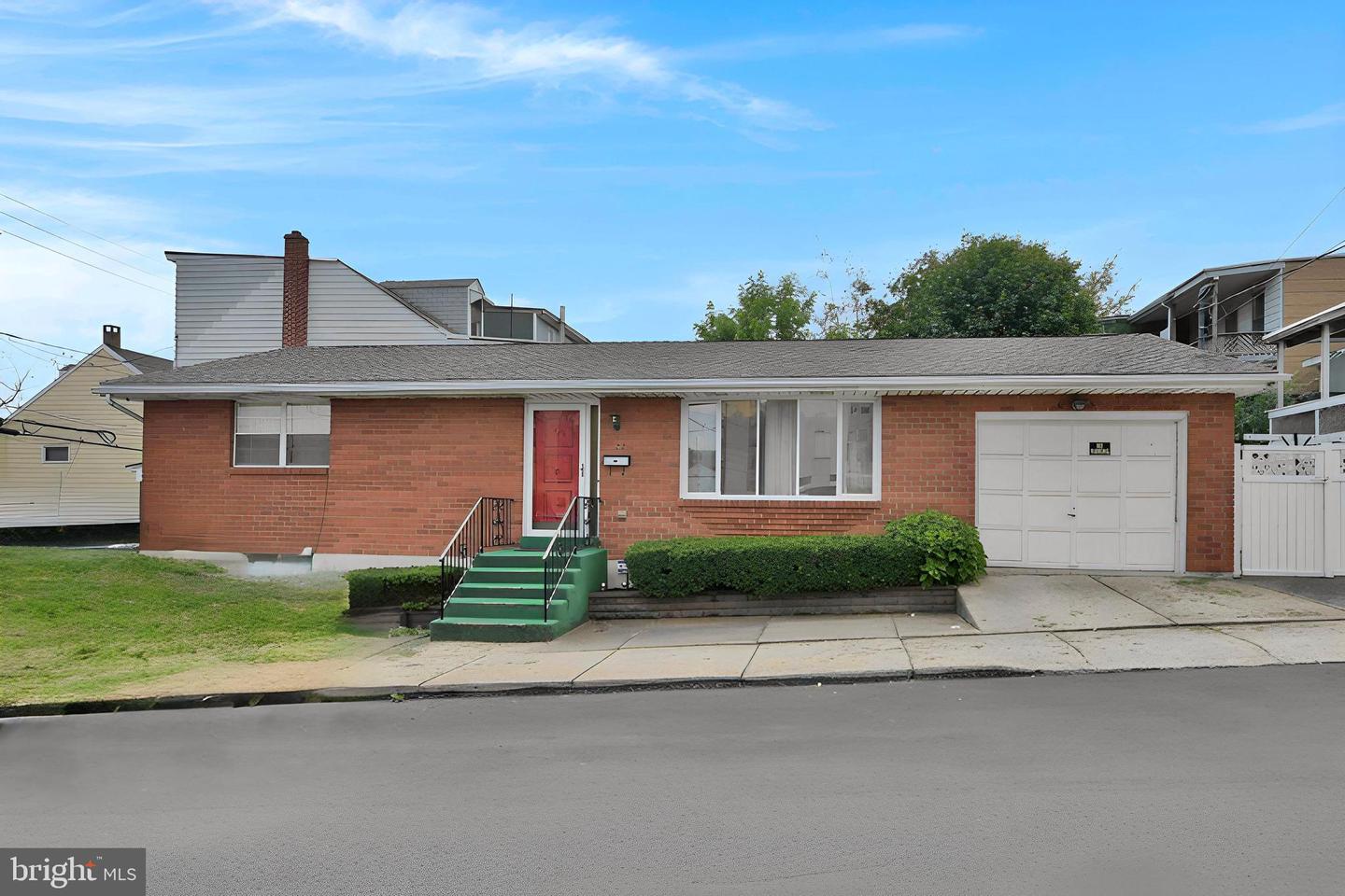 22 W Cherry Street, Shenandoah