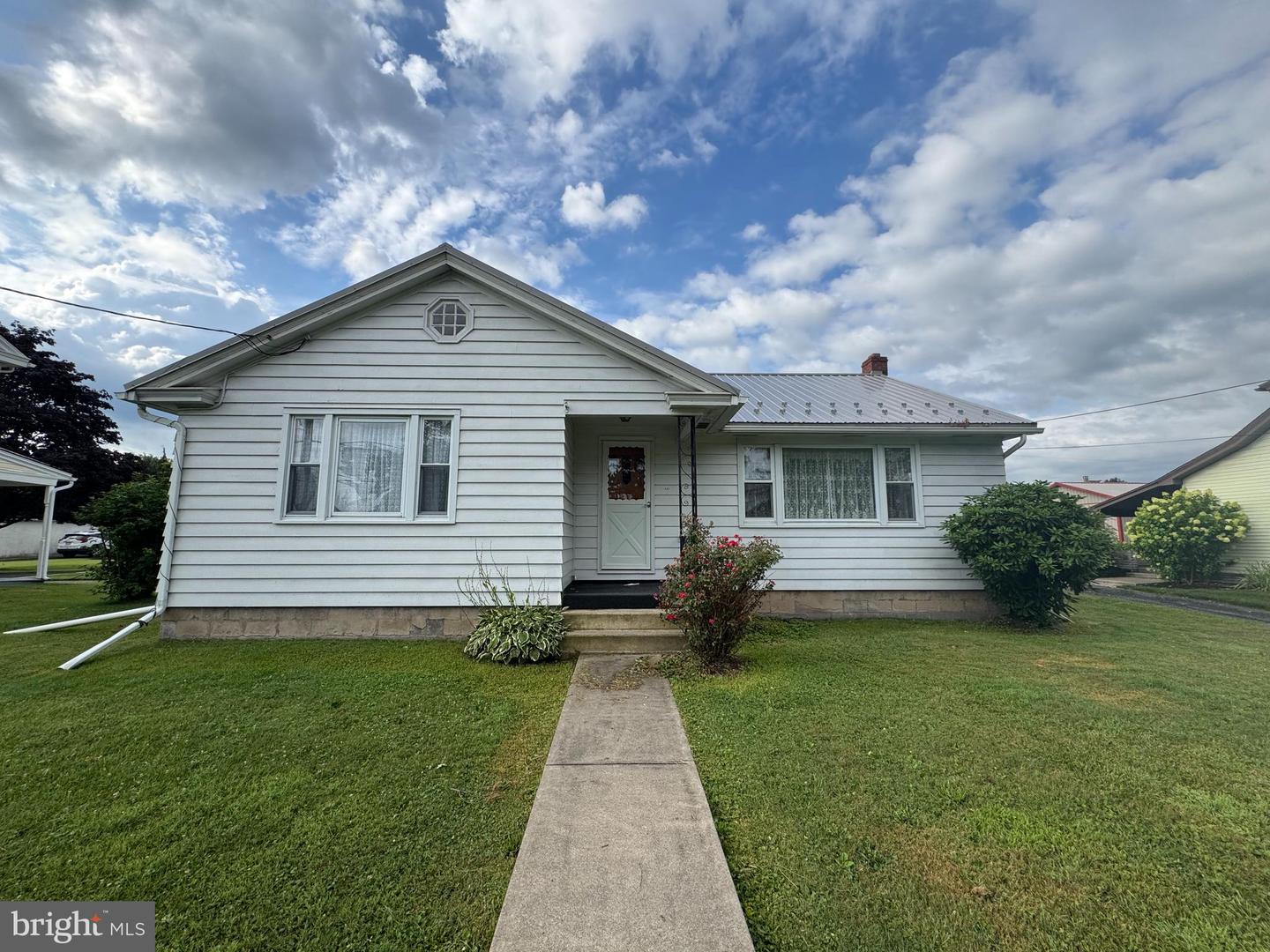 513 E Chestnut Street, Hegins