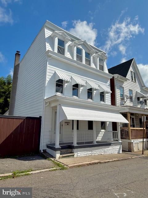 1423 Market Street, Ashland