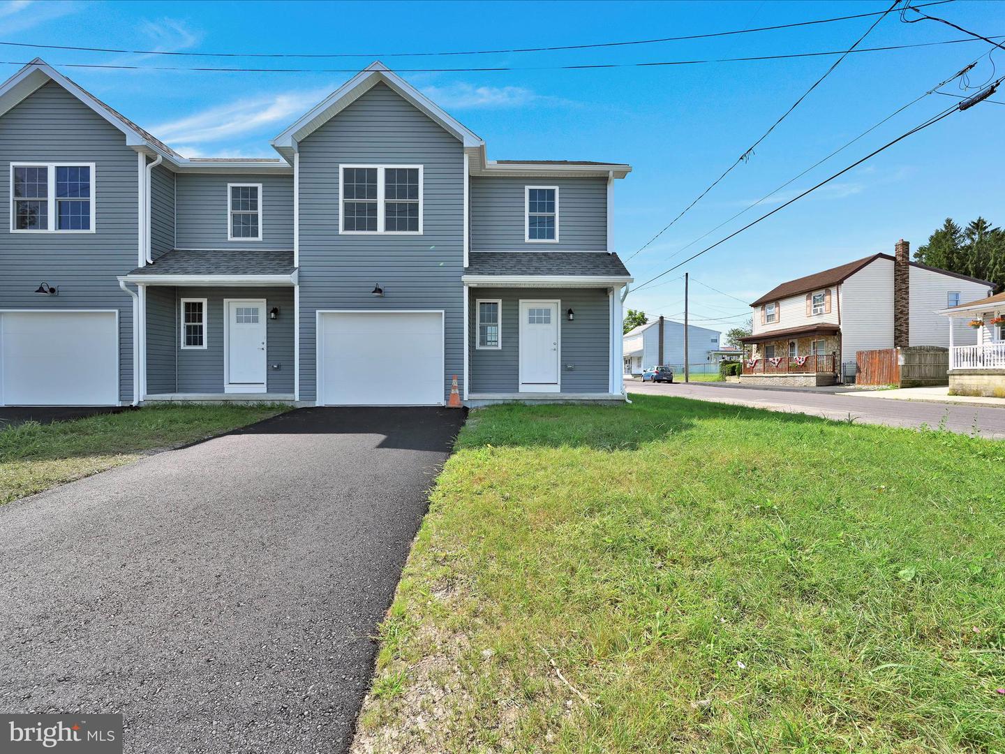 218 W High Street, Frackville