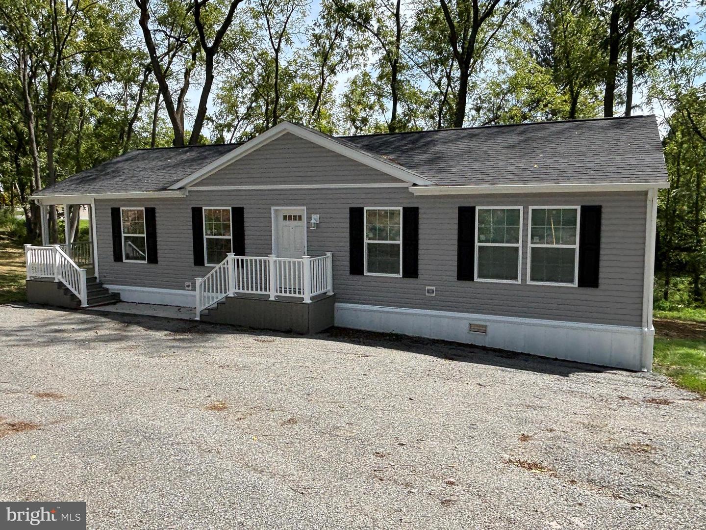 154 Country Club Road, Ashland