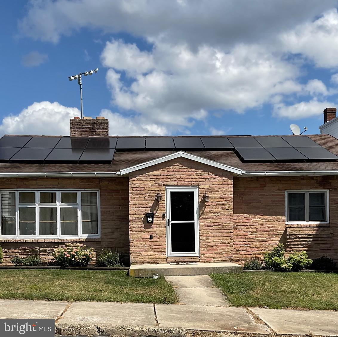 147 N 4th St, Frackville
