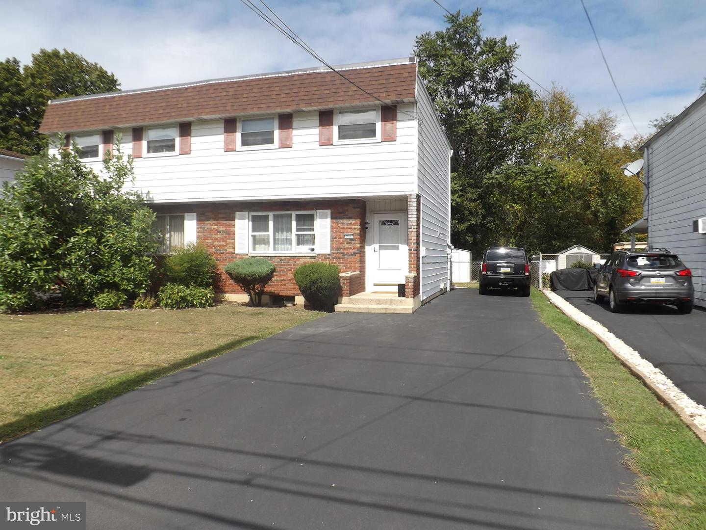 211 E Bacon Street, Pottsville