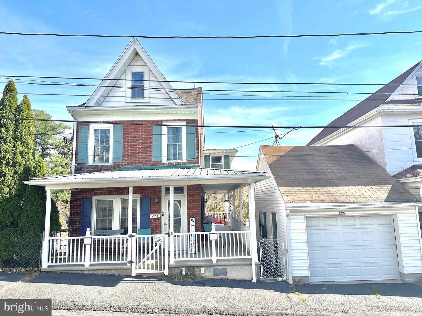 225 Cherry Street, Saint Clair