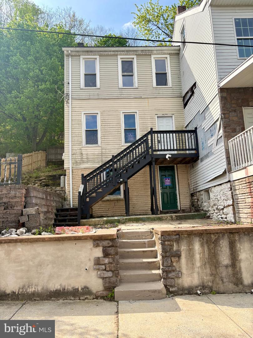 436 W Savory Street