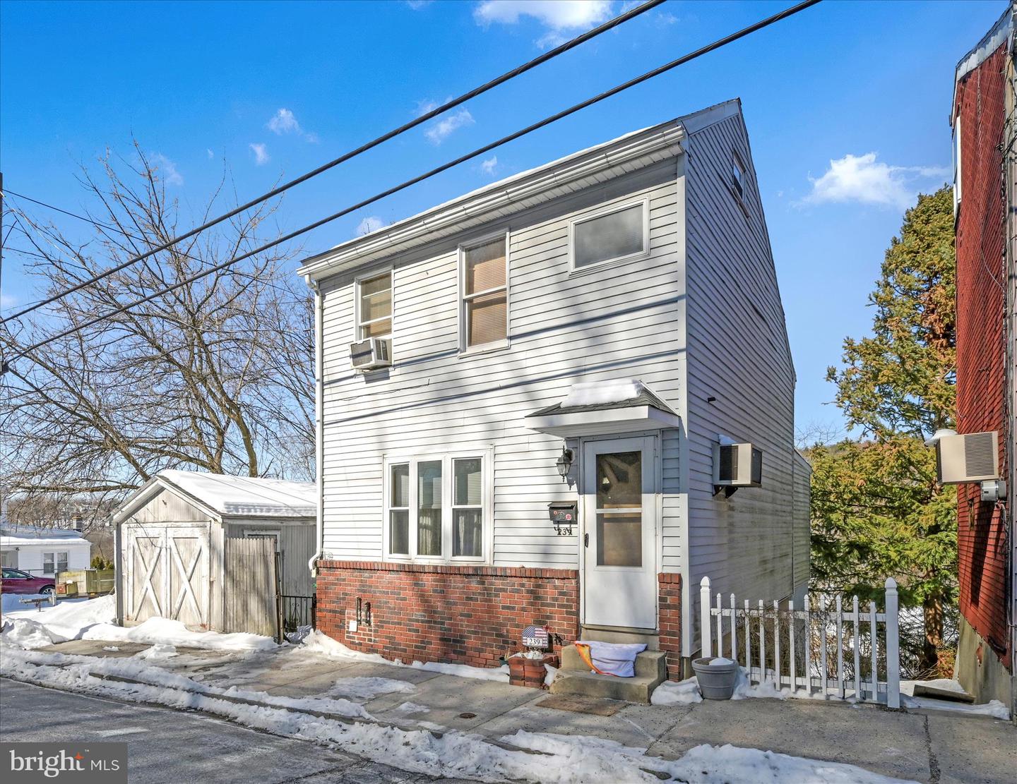 239 W Savory Street, Pottsville