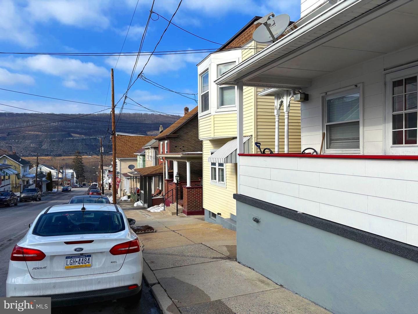 169 2nd St