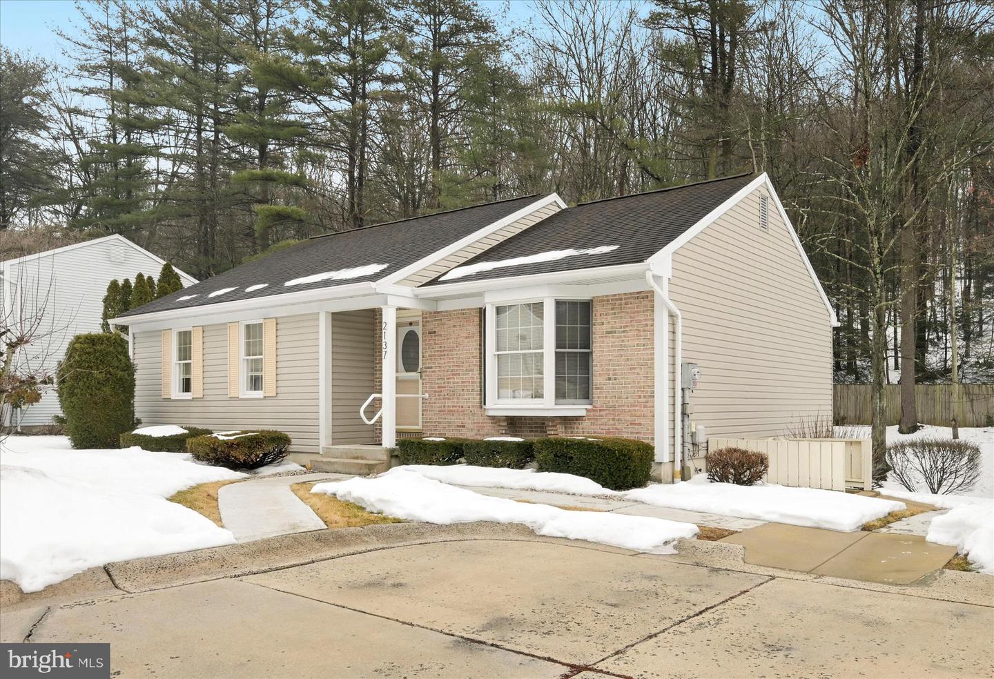 2137 S Woodglen Road, Pottsville