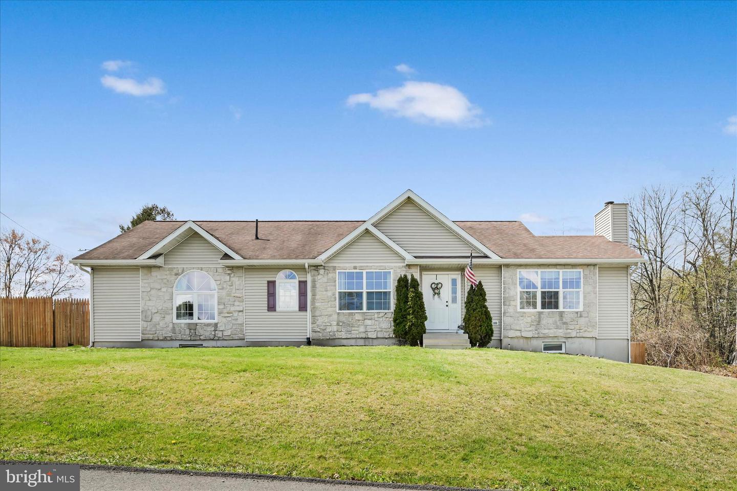 301 Brown Street, Port Carbon