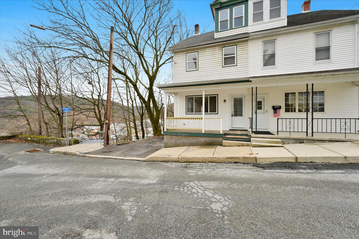 242 Van Gelder Street, Tamaqua