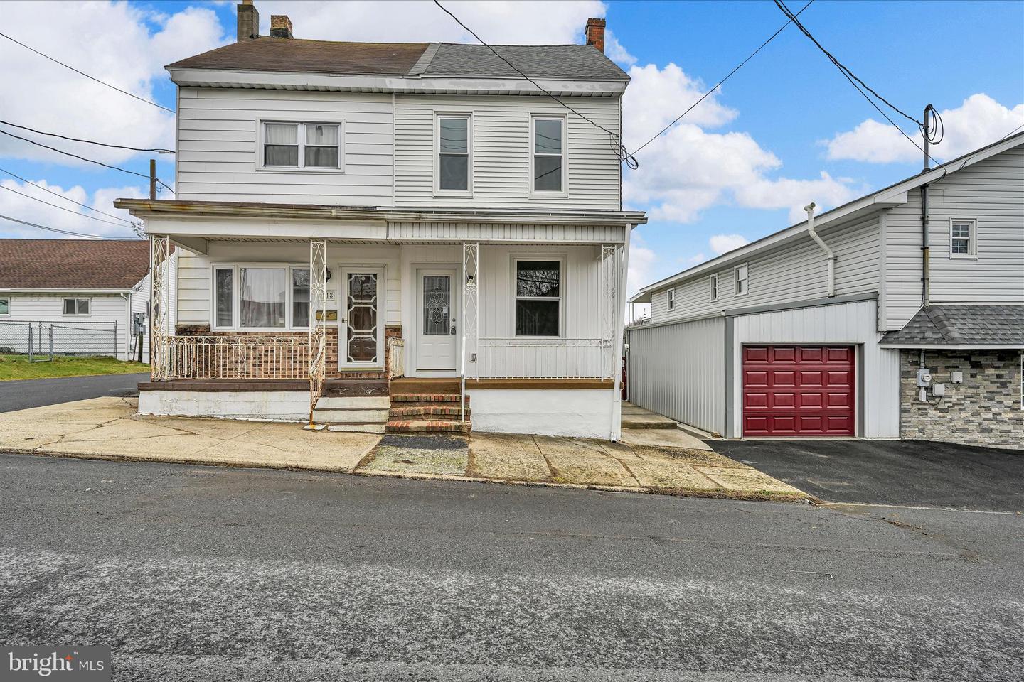 120 E Chestnut Street, Frackville