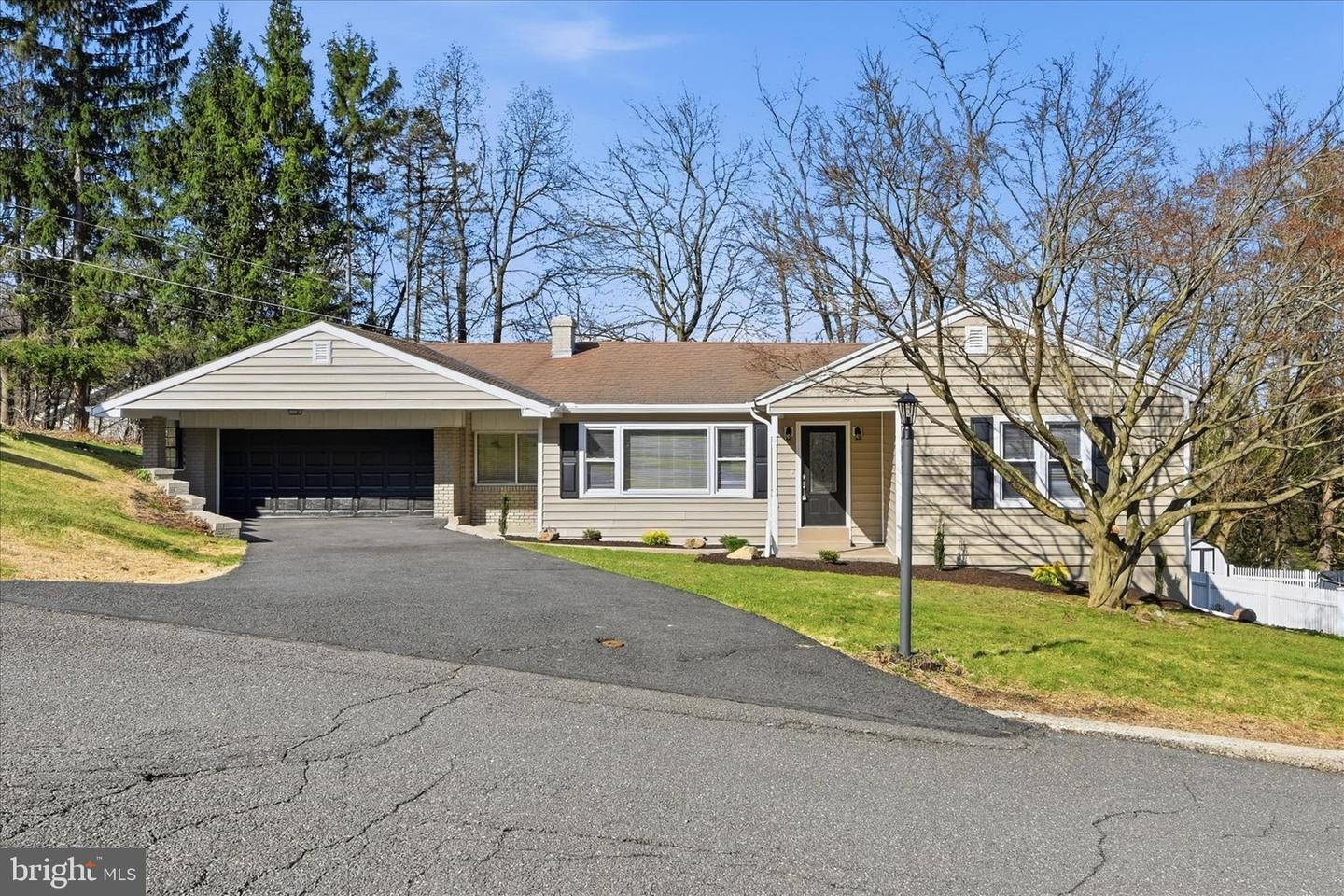 115 Mahantongo Drive, Pottsville